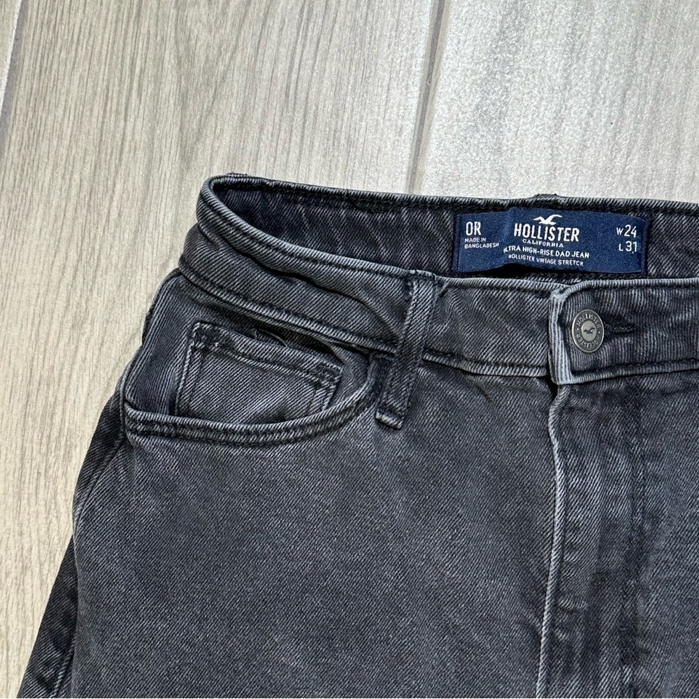 HOLLISTER Black Ultra High Rise Vintage Stretch Dad Jeans 24 / 0 - Picture 3 of 10